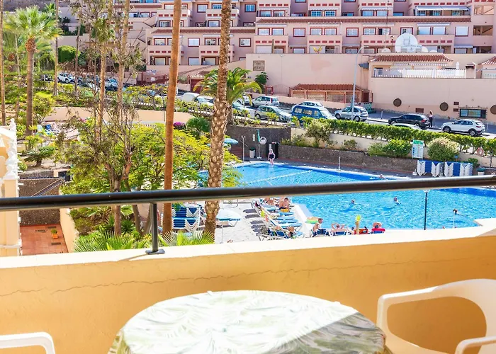 Castle Harbour 402 아파트 *